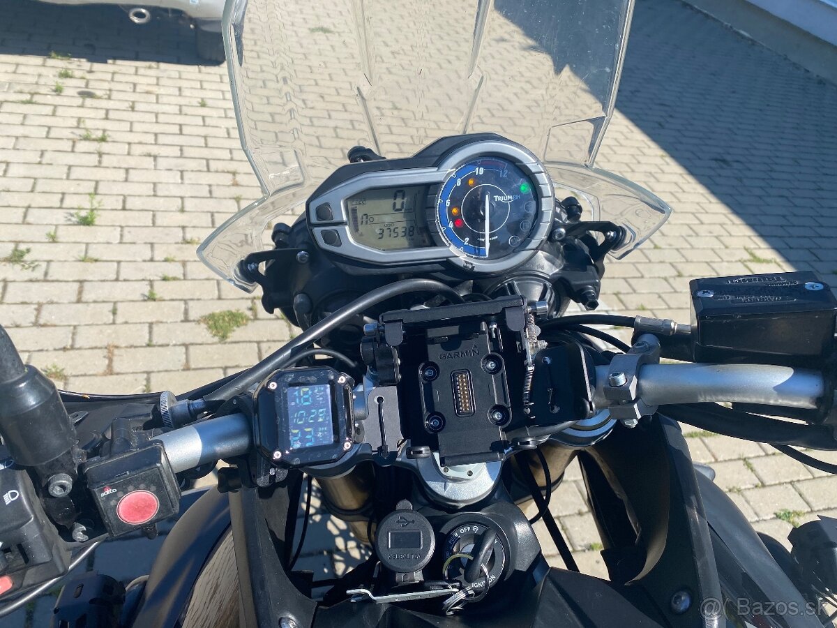 Triumph Tiger 800  2011 - 6