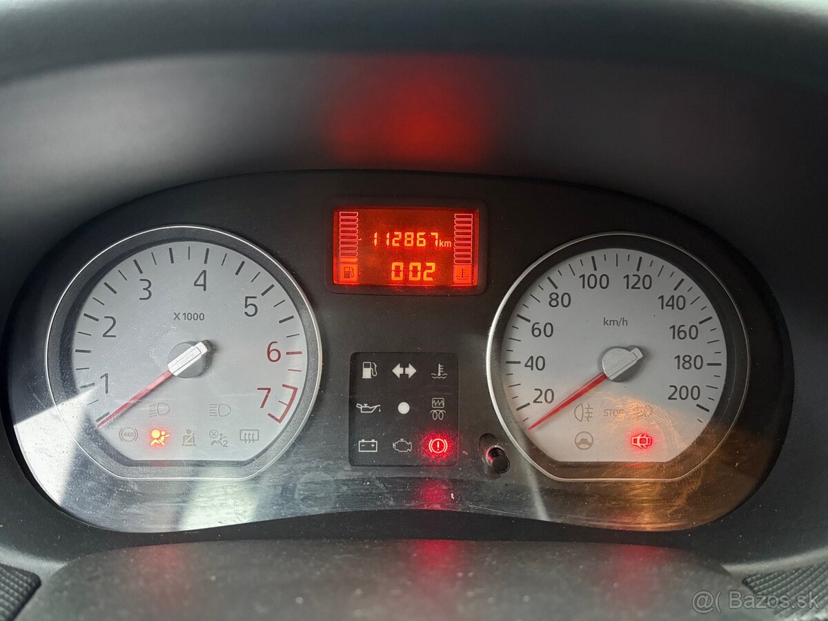 Rozpredam Daciu Sandero 1,4b 2010 - 6