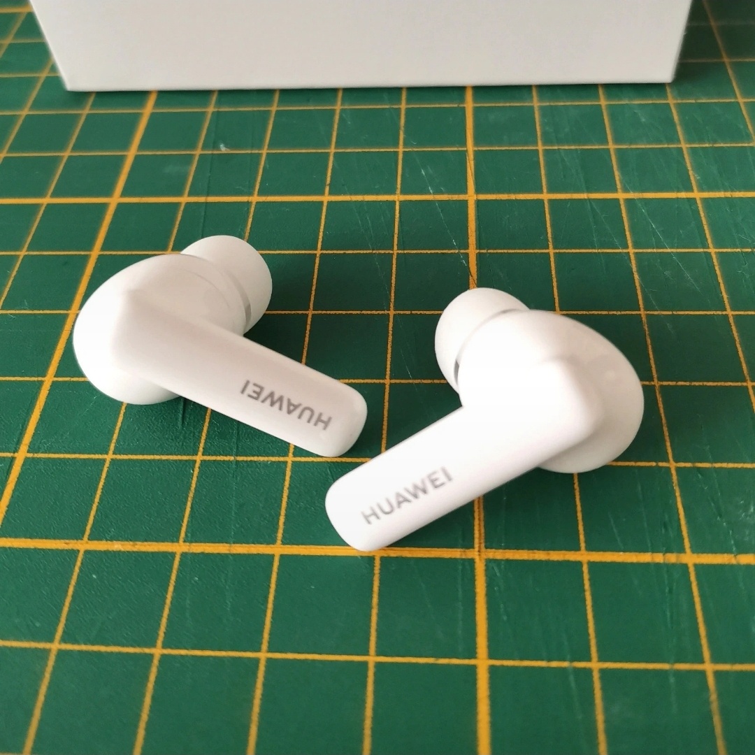 Huawei FreeBuds 5i - 6