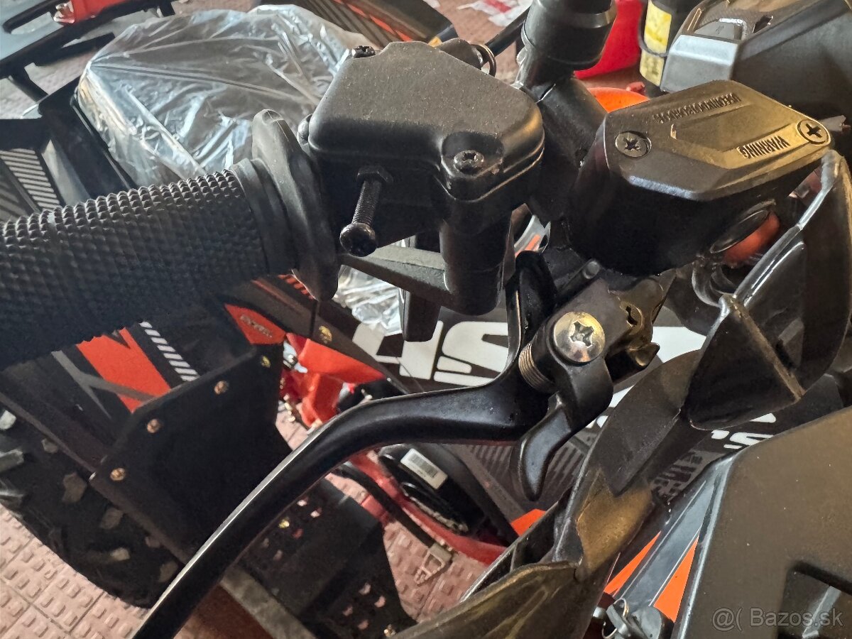 Štvorkolka asix comander 8/8 125cc - 6