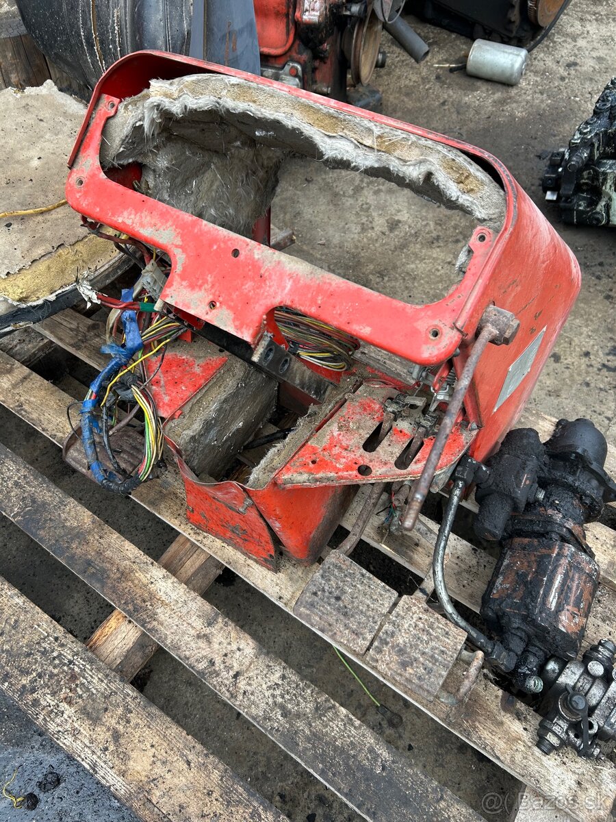 Predám komplet panel prístrojovky na Zetor major - 6