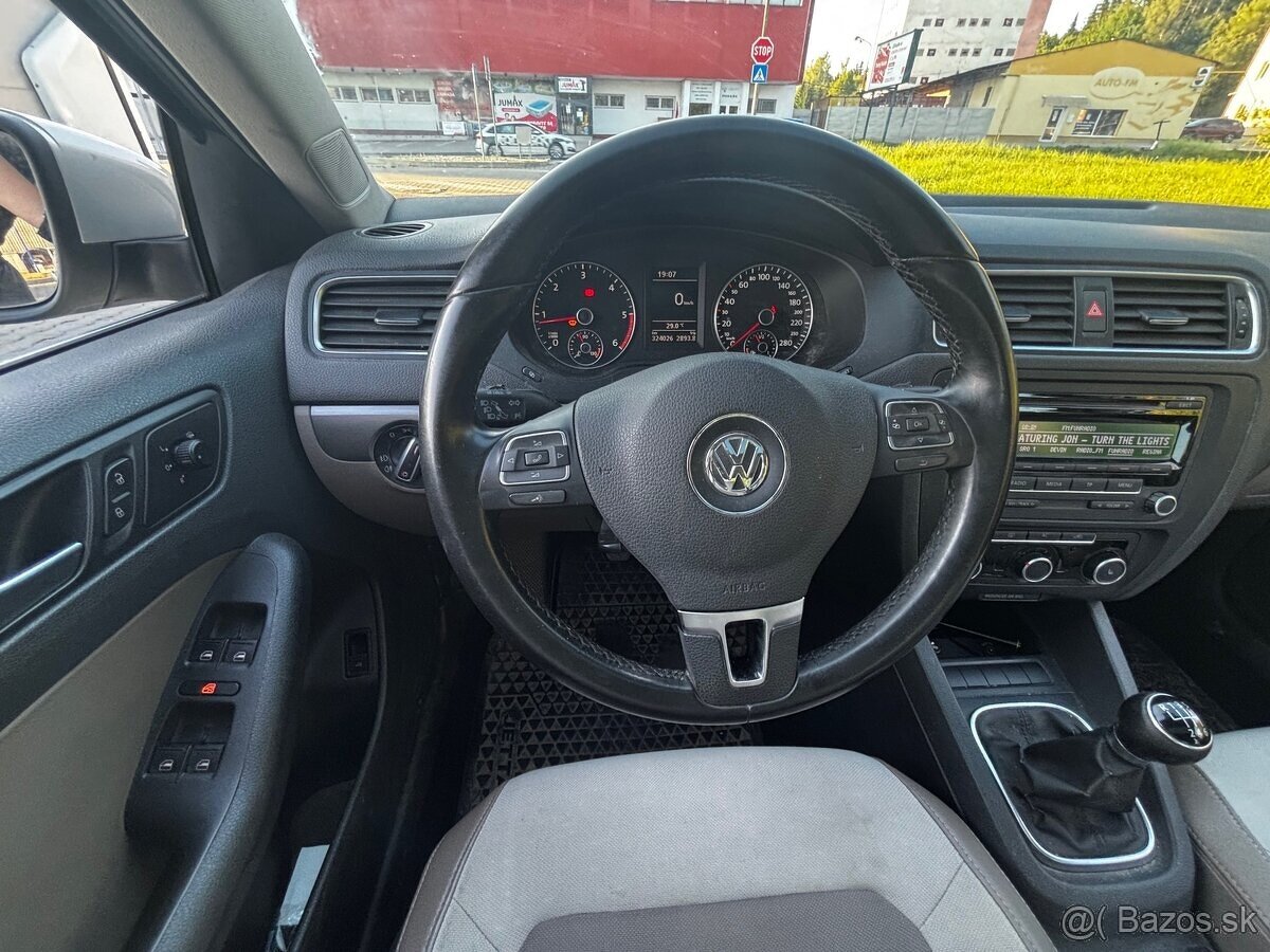 VW Jetta 2.0Tdi 103kw 2011 - 6