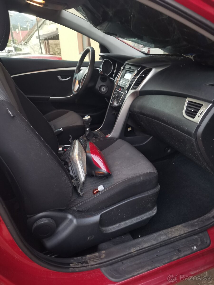 Hyundai I30 krátky diesel 1,6 - 6