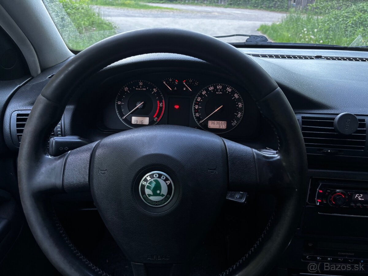 Škoda Superb 2.0 TDi 103kw - 6