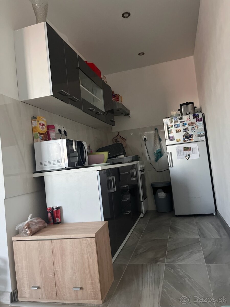 Priestranný 2-izbový byt po kompletnej rekonštrukcii - 6
