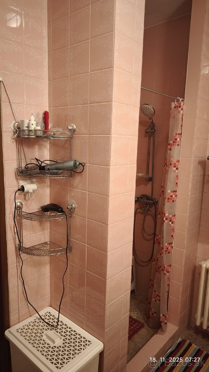 Spoločné bývanie v rodinnom dome. - 6