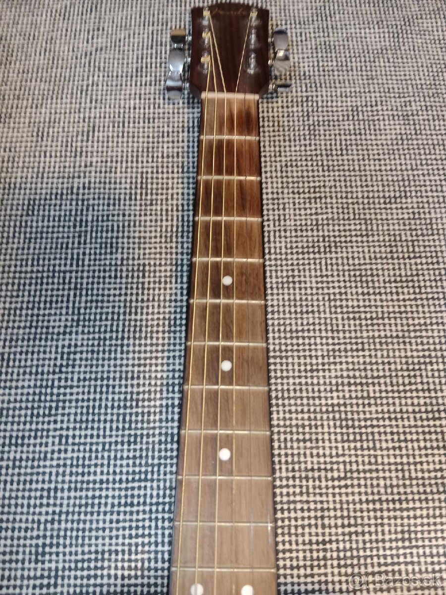Predám akustickú gitaru značky Fender - 6