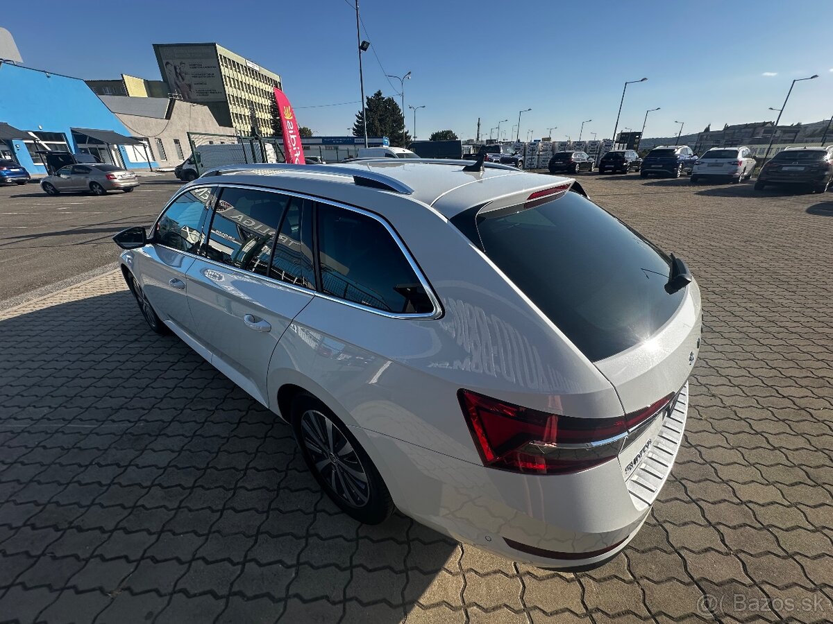 Škoda Superb Combi 2.0 TDI DSG Style - 6