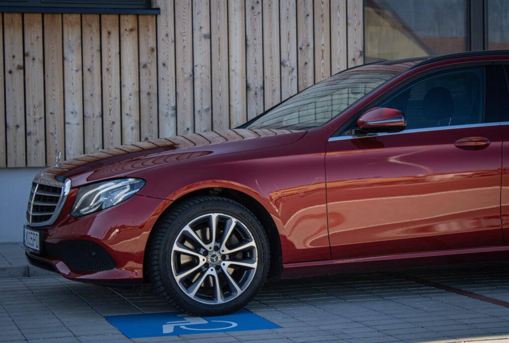 Mercedes E220d 4matic - 6