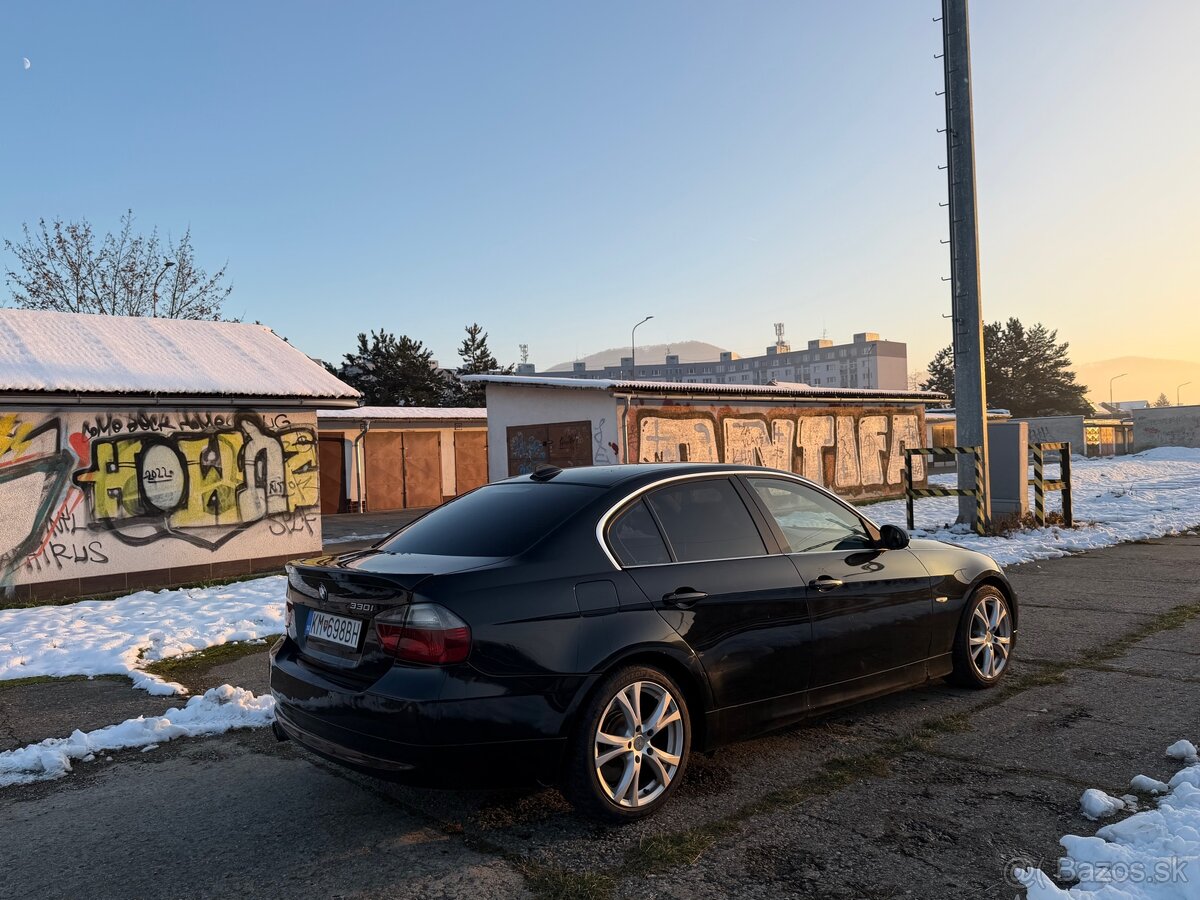 BMW 330i e90 2006 - 6
