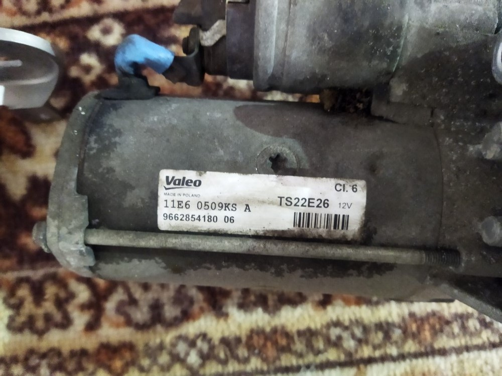 Peugeot 2008 1,6 hdi - 6