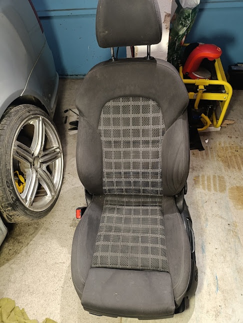 s-line sedacky audi A5 - 6