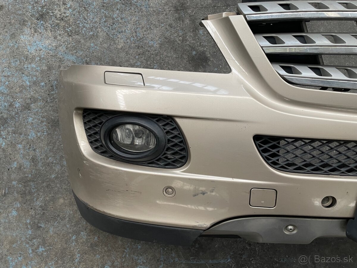 Predný nárazník Mercedes-benz ML w164 - 6