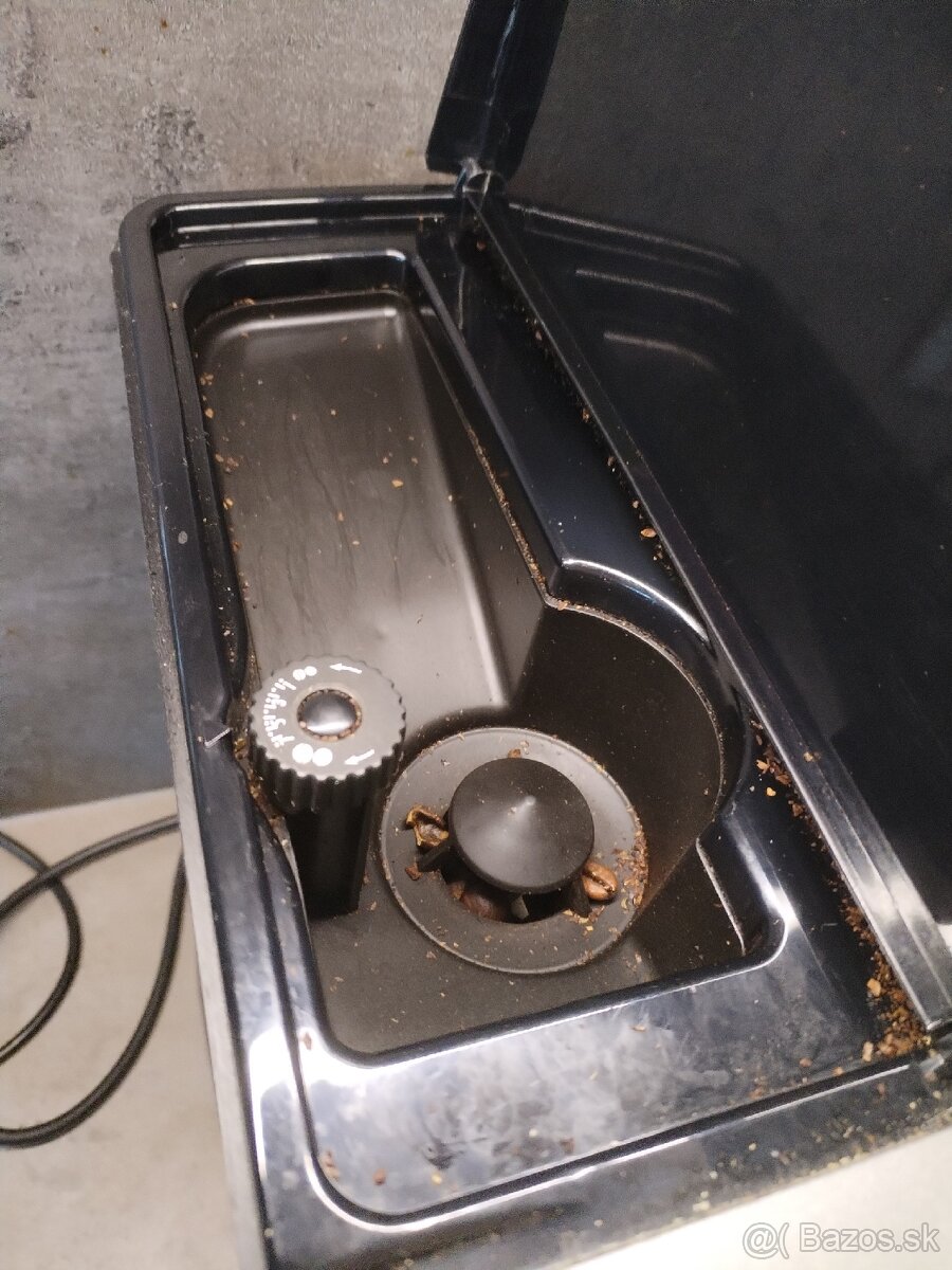 Kavovar Delonghi magnifica - 6