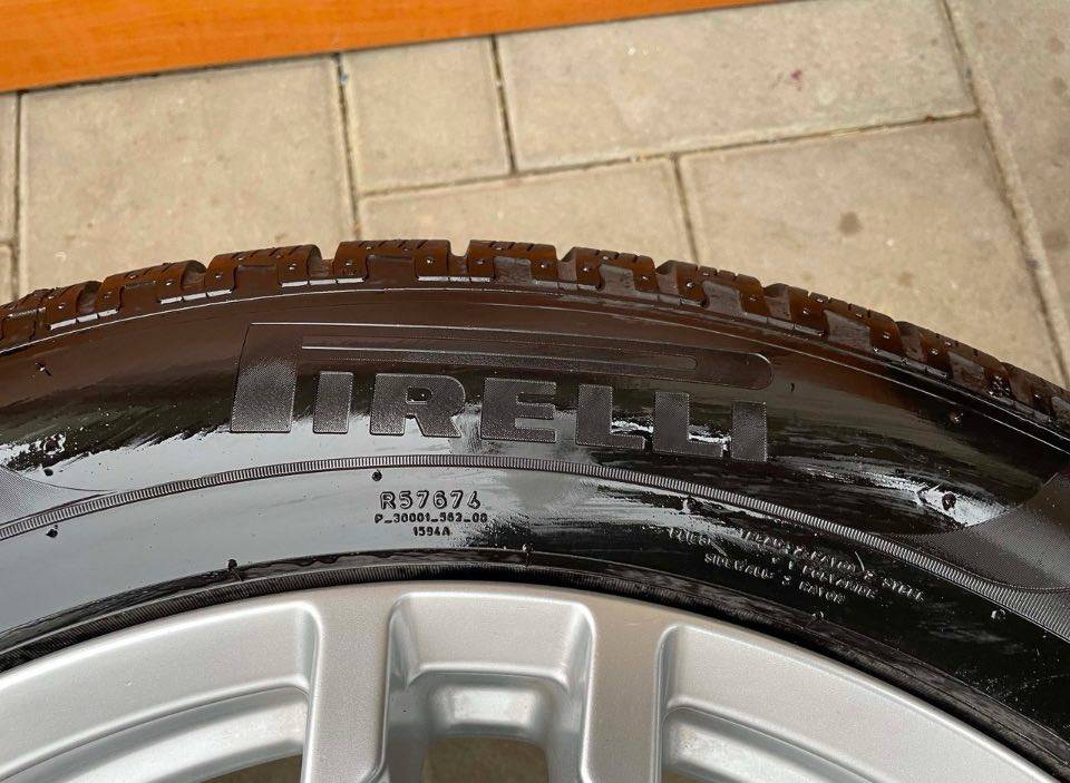 VW ID.4 ID.5 E21 Skoda Enyaq  ELROQ 235 55 R19 a 255 50 R19  - 6