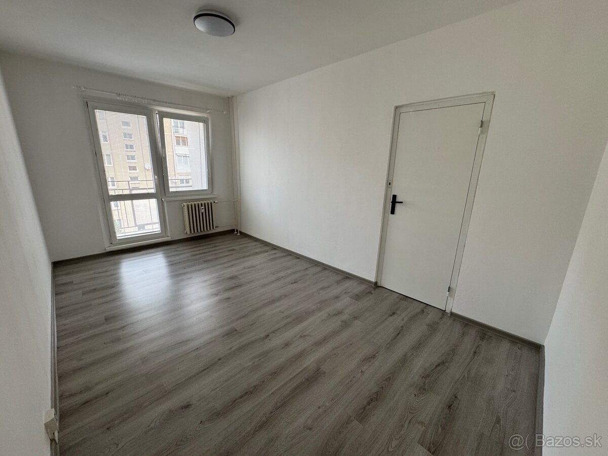 Ponúkam na prenájom 3-izbový byt s loggiou - 6