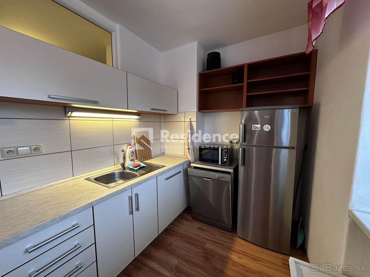 REZERVOVANE Priestranný 1-izbový byt na prenájom – Štefániko - 6