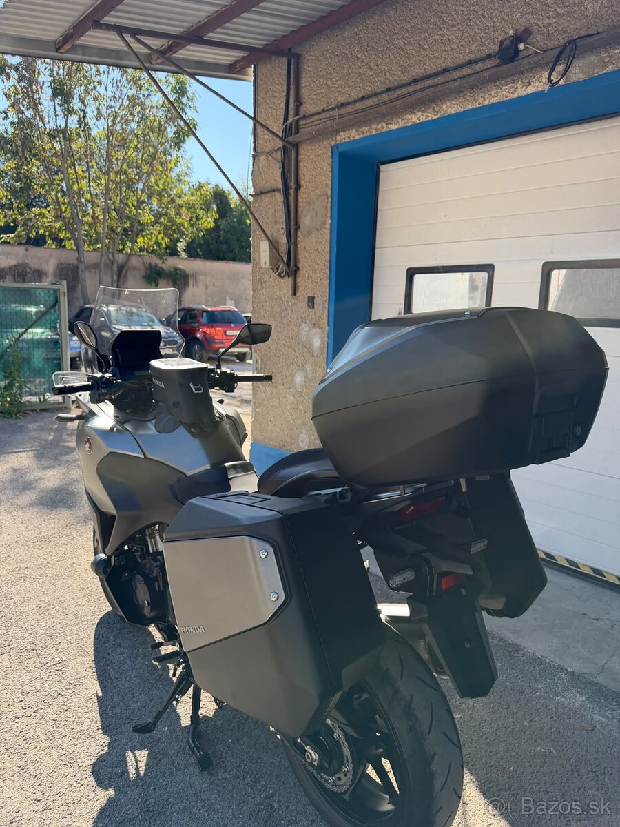Honda NT 1100 Manual - 6