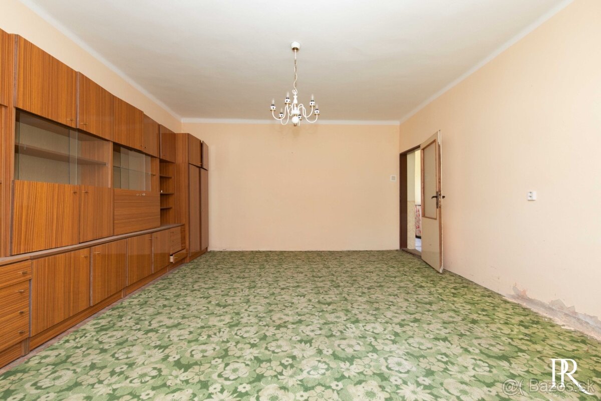 PREDAJ 5 IZBOVÝ RODINNÝ DOM S ROZSIAHLYM POZEMKOM - 6