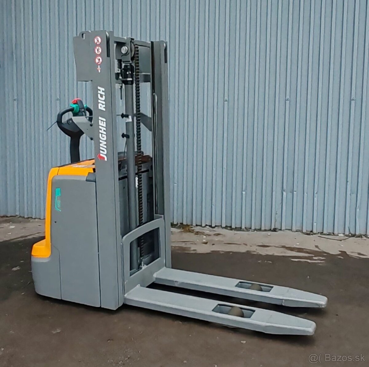 Elektricky paletovy vozik Jungheinrich EJC 212 Li-on (Nova) - 6