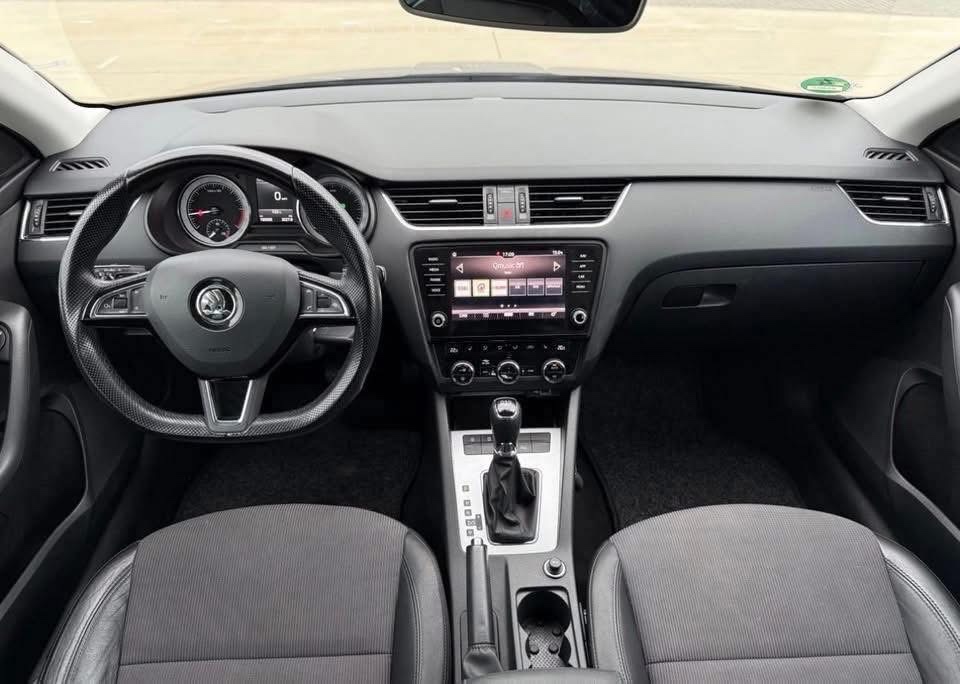 Škoda Octavia Combi 1.6 TDI 115k Ambition DSG - 6