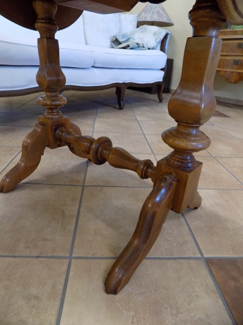 Starožitný rozkladací stolík - 6