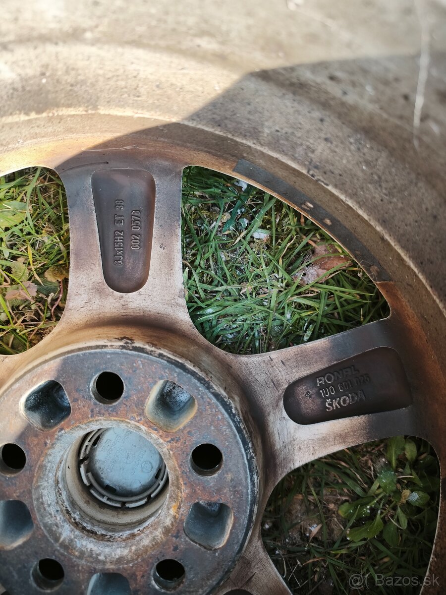 Škoda Elektróny s gumami - 6