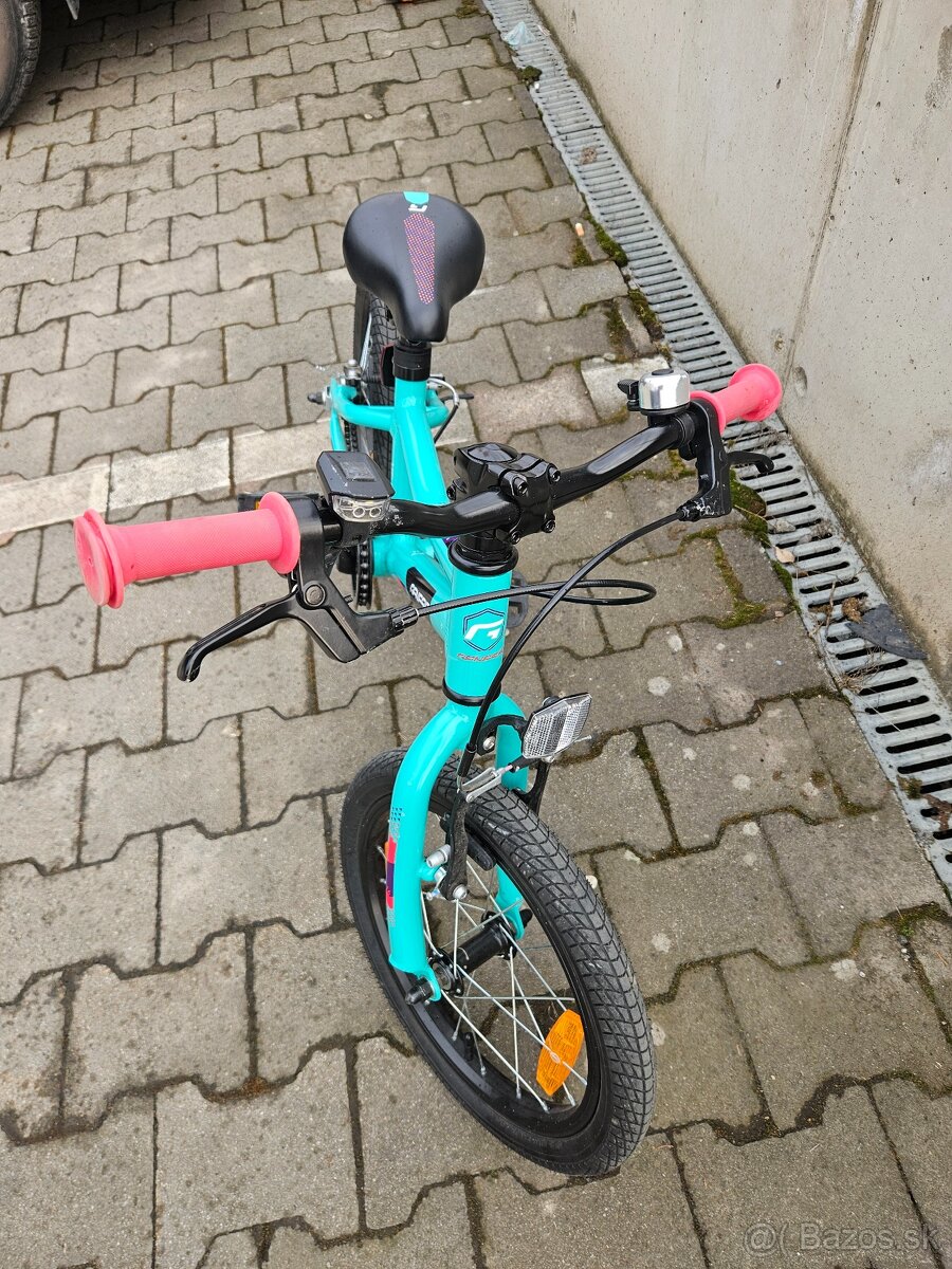 Genesis Melissa 16 - 6