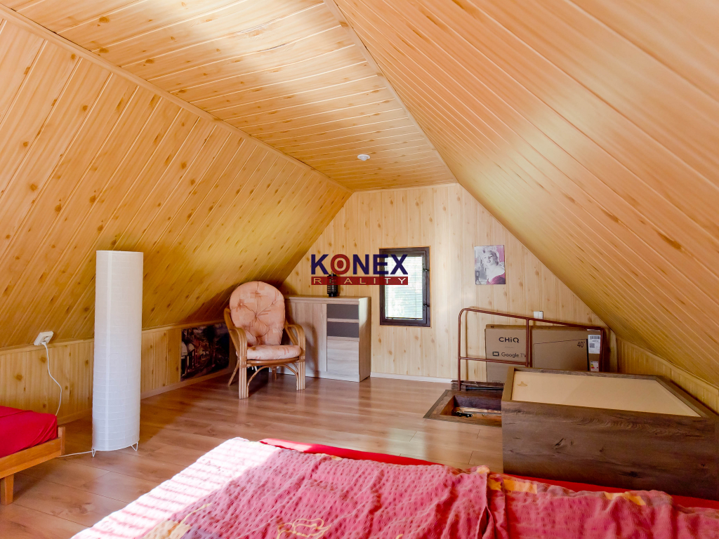 REKREAČNÁ CHATA na VINNOM JAZERE na predaj - 6