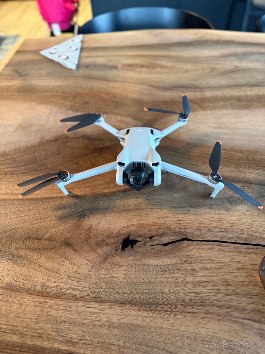 DJI Mini 3 Fly More Combo (DJI RC) (GL) - v záruke - 6