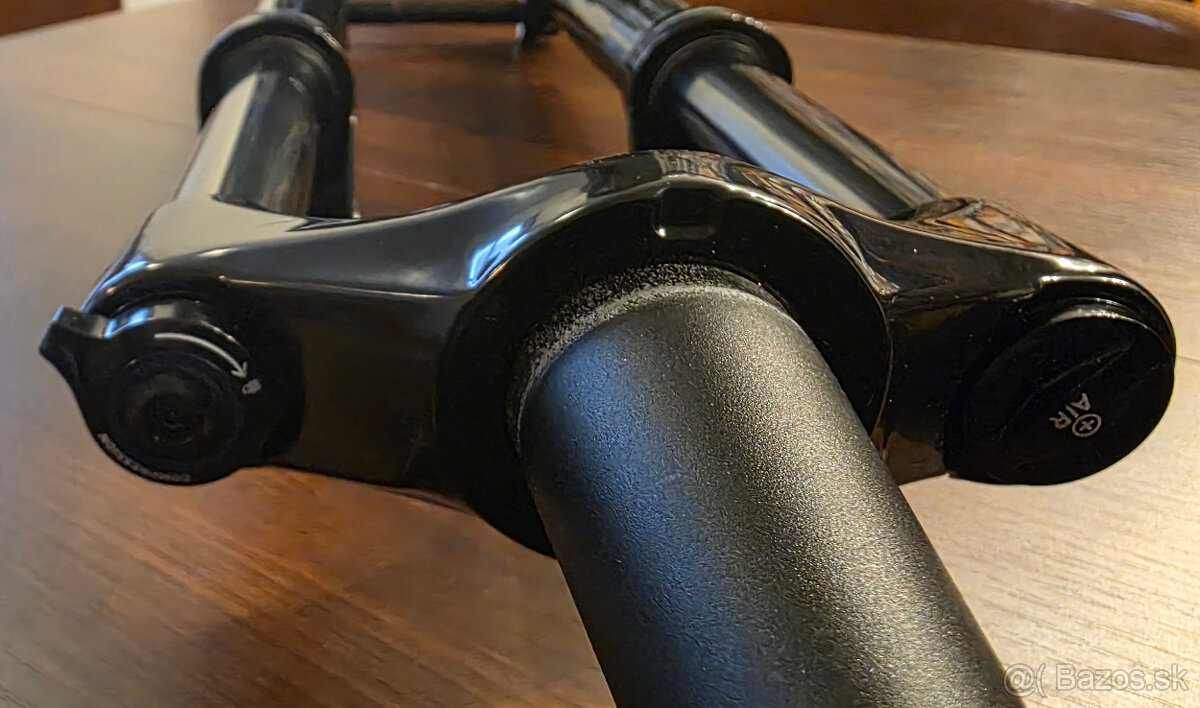 Vidlica ROCK SHOX RECON 29 - 6