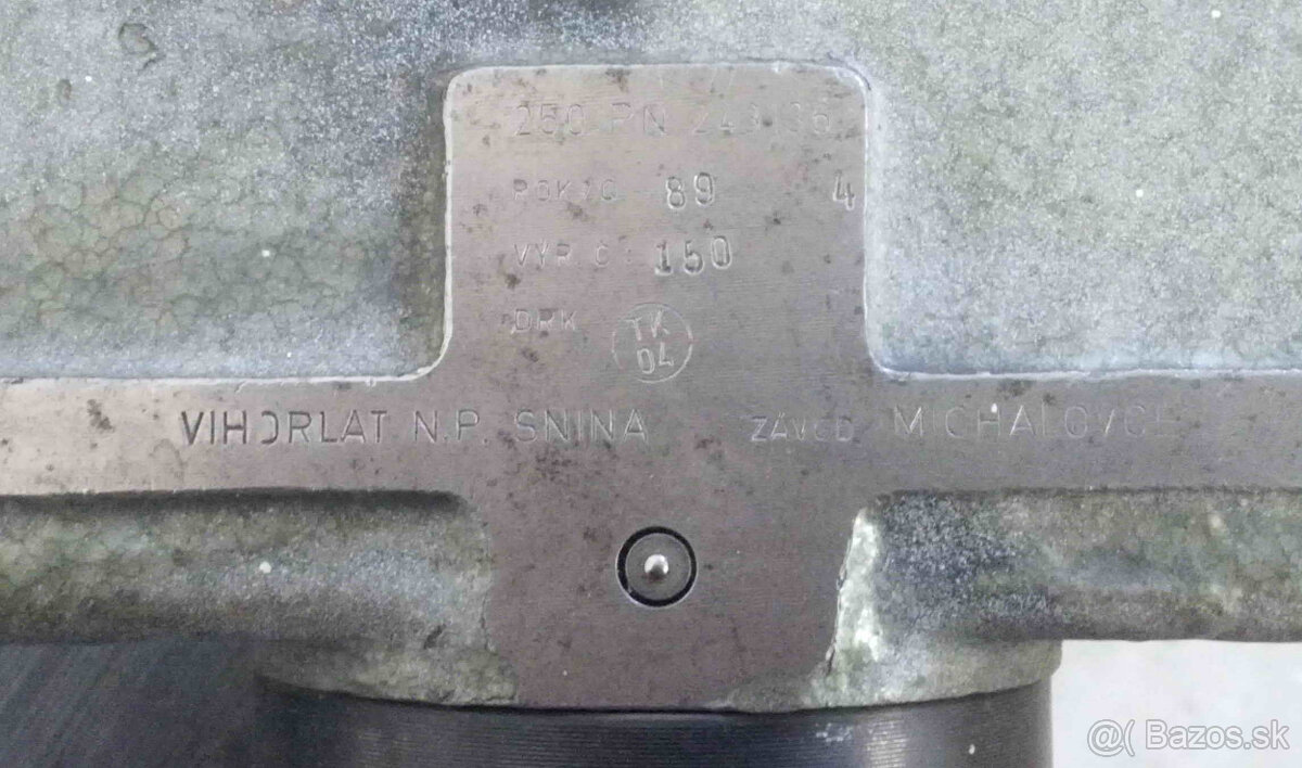Predám strojový zverák Vihorlat 250 PN 243136 - 6