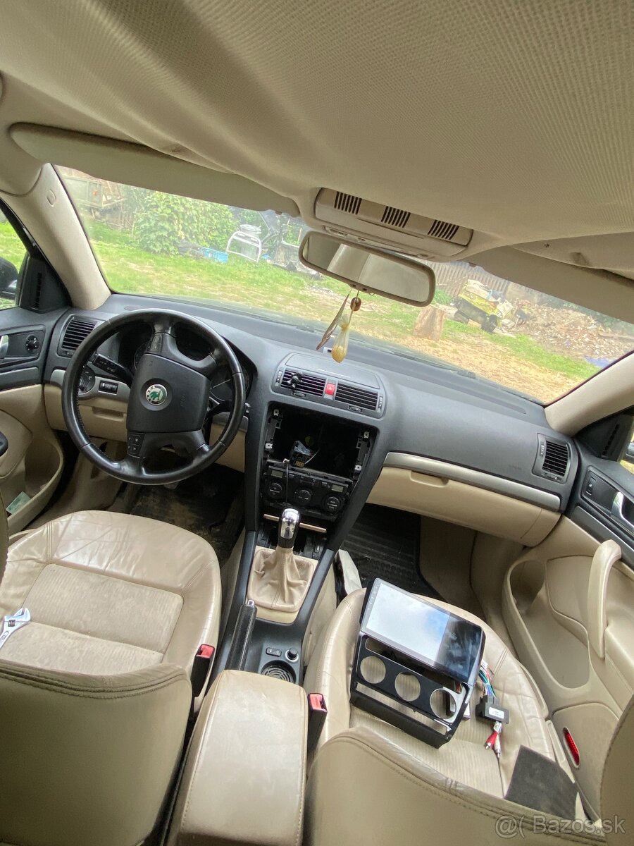 Škoda octavia 2 1.9 TDI 77kw - 6