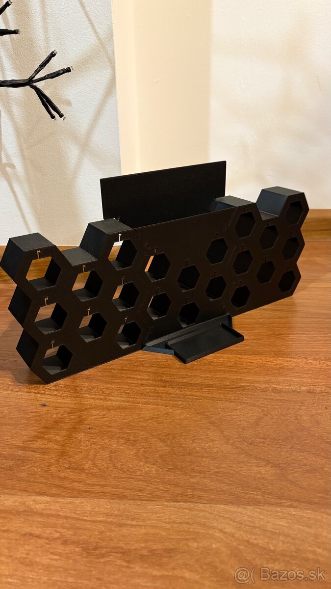 Stranger things stojan na postavičky kinder joy - 6