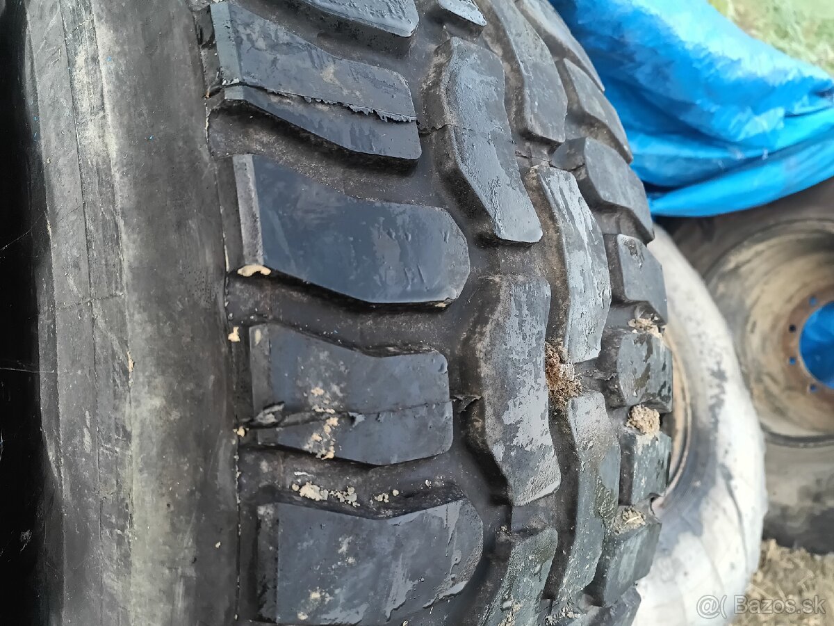 445/65R22,5 18R22,5 - 6