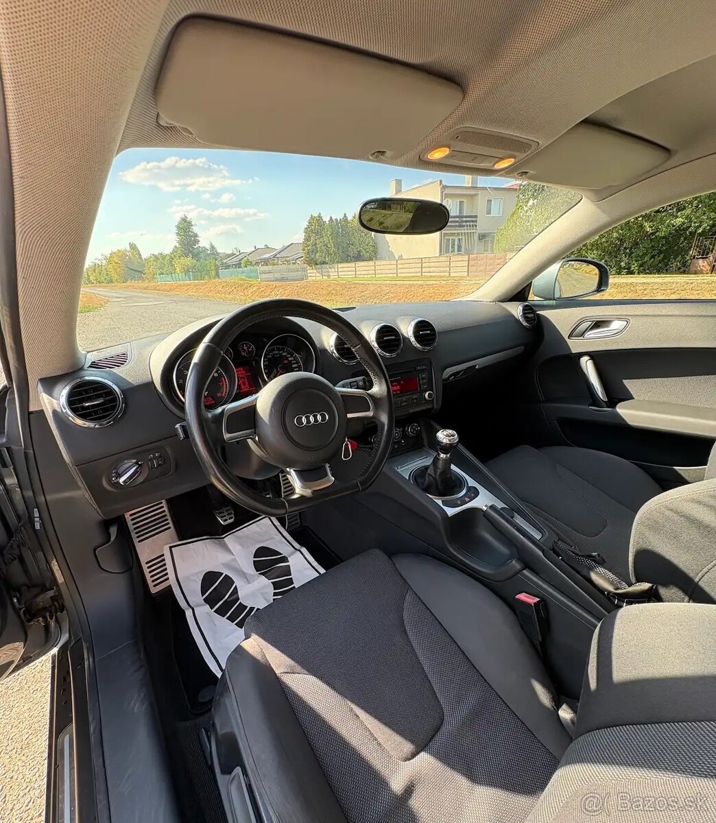 AUDI TT Kupé, 147 kW, 1984.0 cm³ - 6