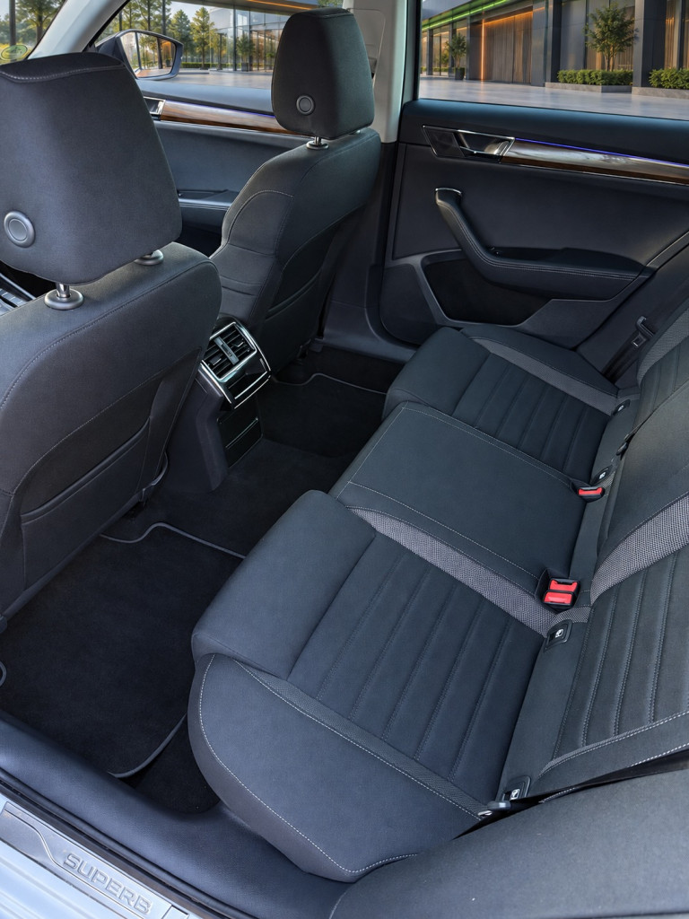 Škoda Superb Combi 2023 - 6
