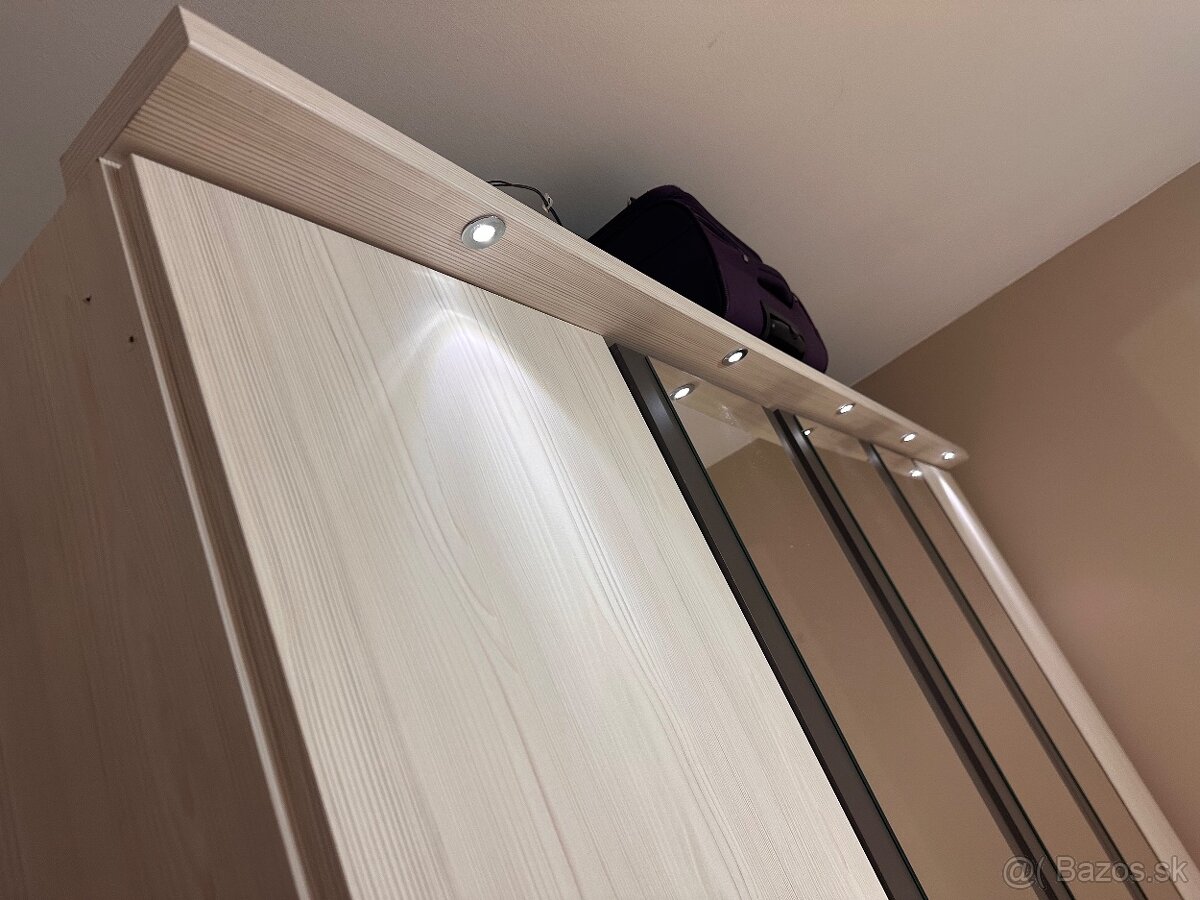 Luxusná a štýlová spálňa - 6