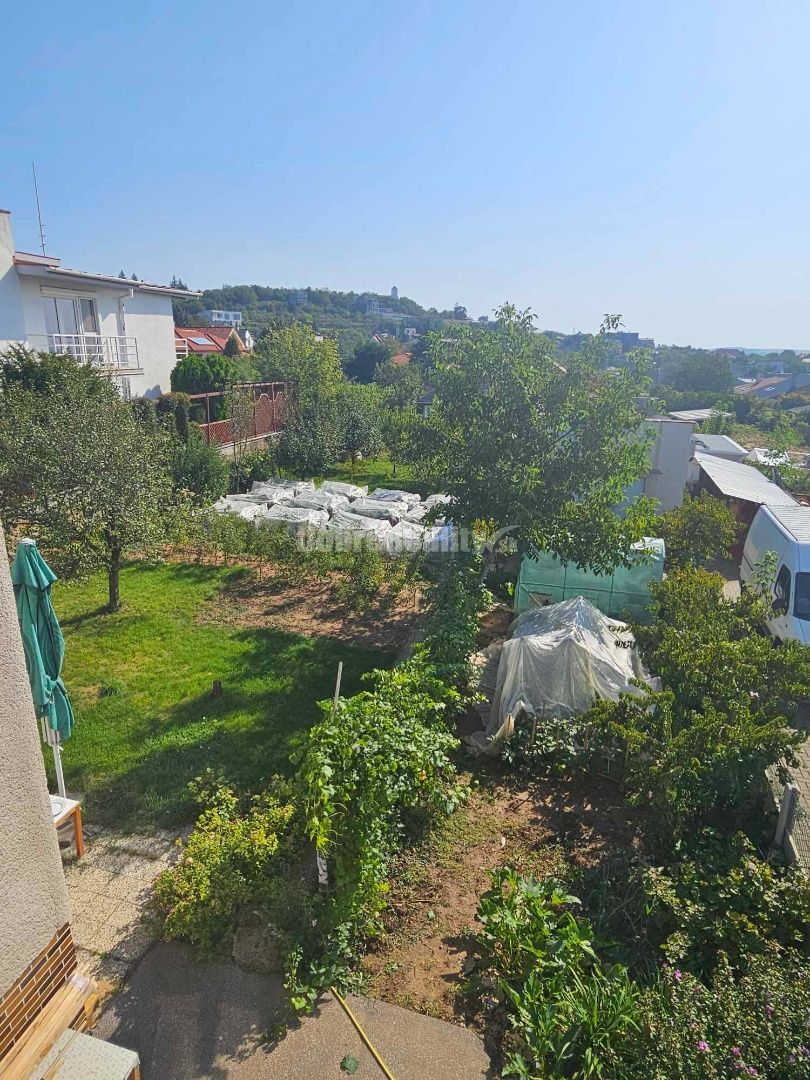 RD - ZOBOR na pozemku 575m2 - vhodný na bývanie, aj komerčn - 6