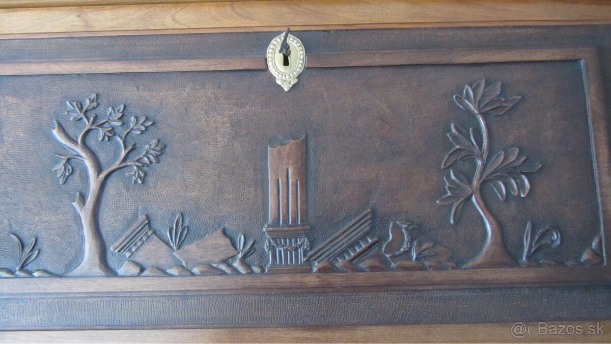 Zreštaurovaná starožitný provinčný sekretár - 6