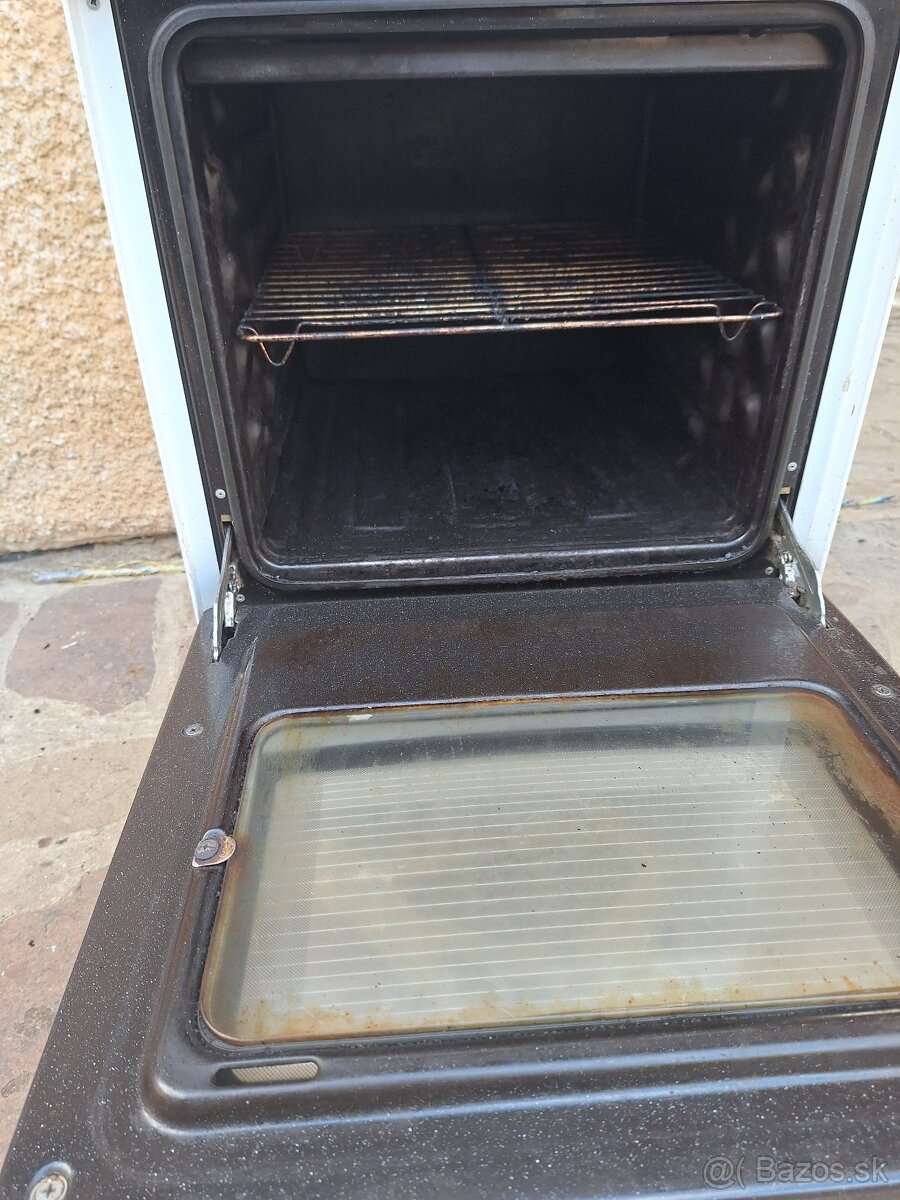 Elektricky sporak 4 - 6