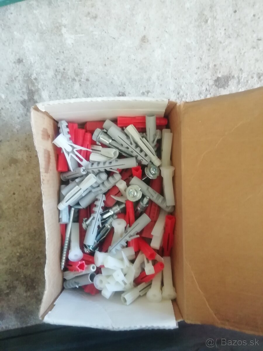 Spojovací materiál Hmozdiny a natlkacky - 6