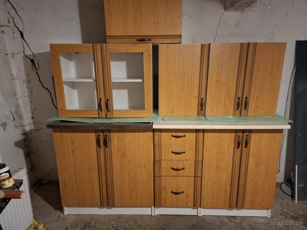 Na predaju kuchynská linka - 6