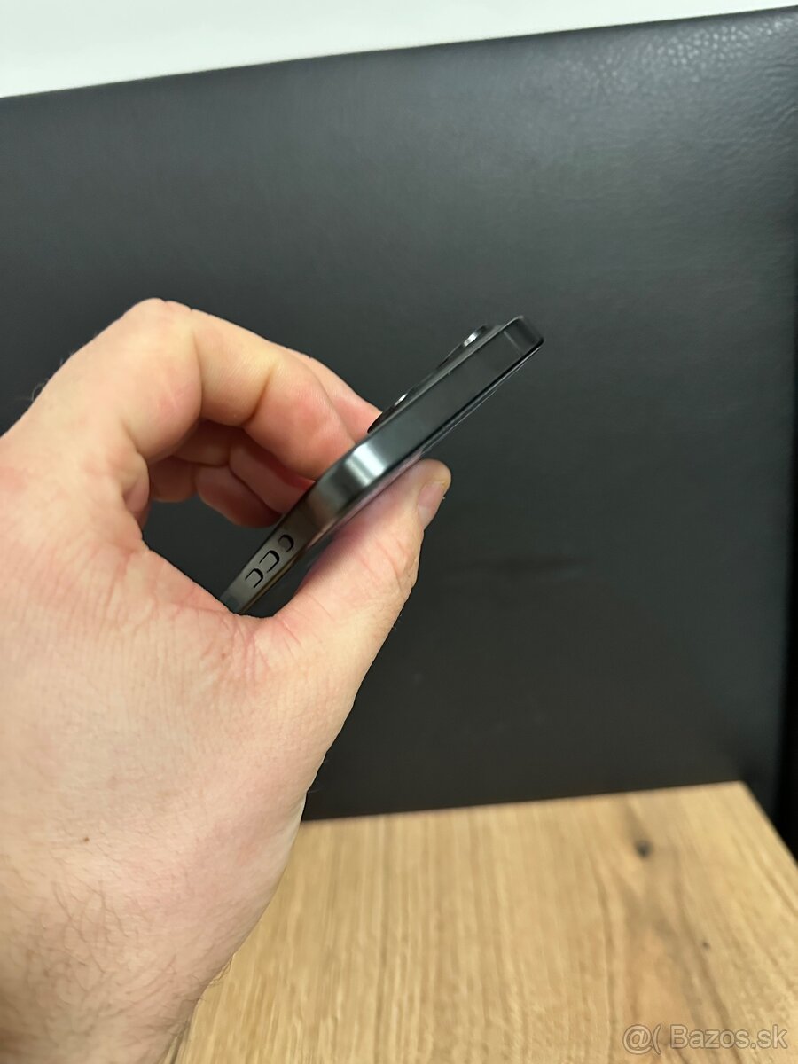 iPhone 15 pro 256 titanium grey - 6