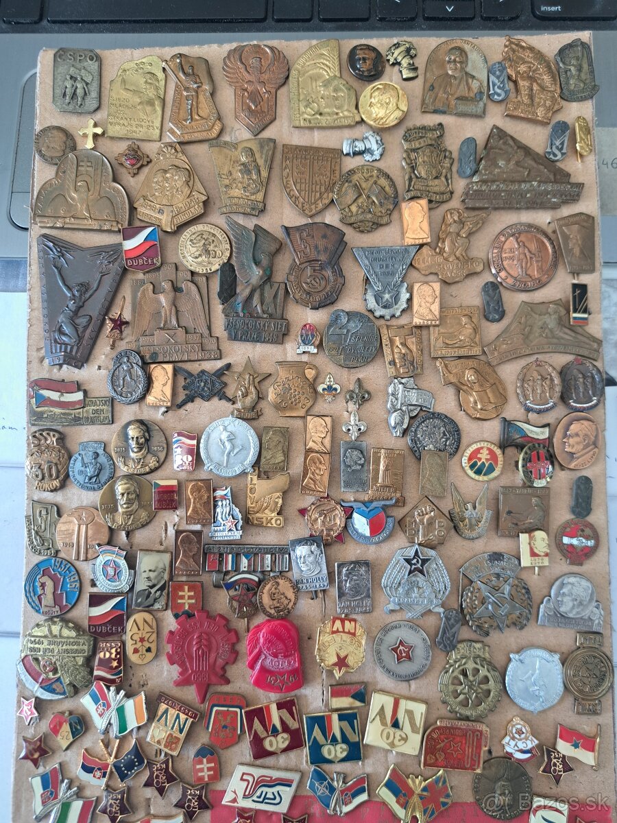 Predám odznaky 1 - 6