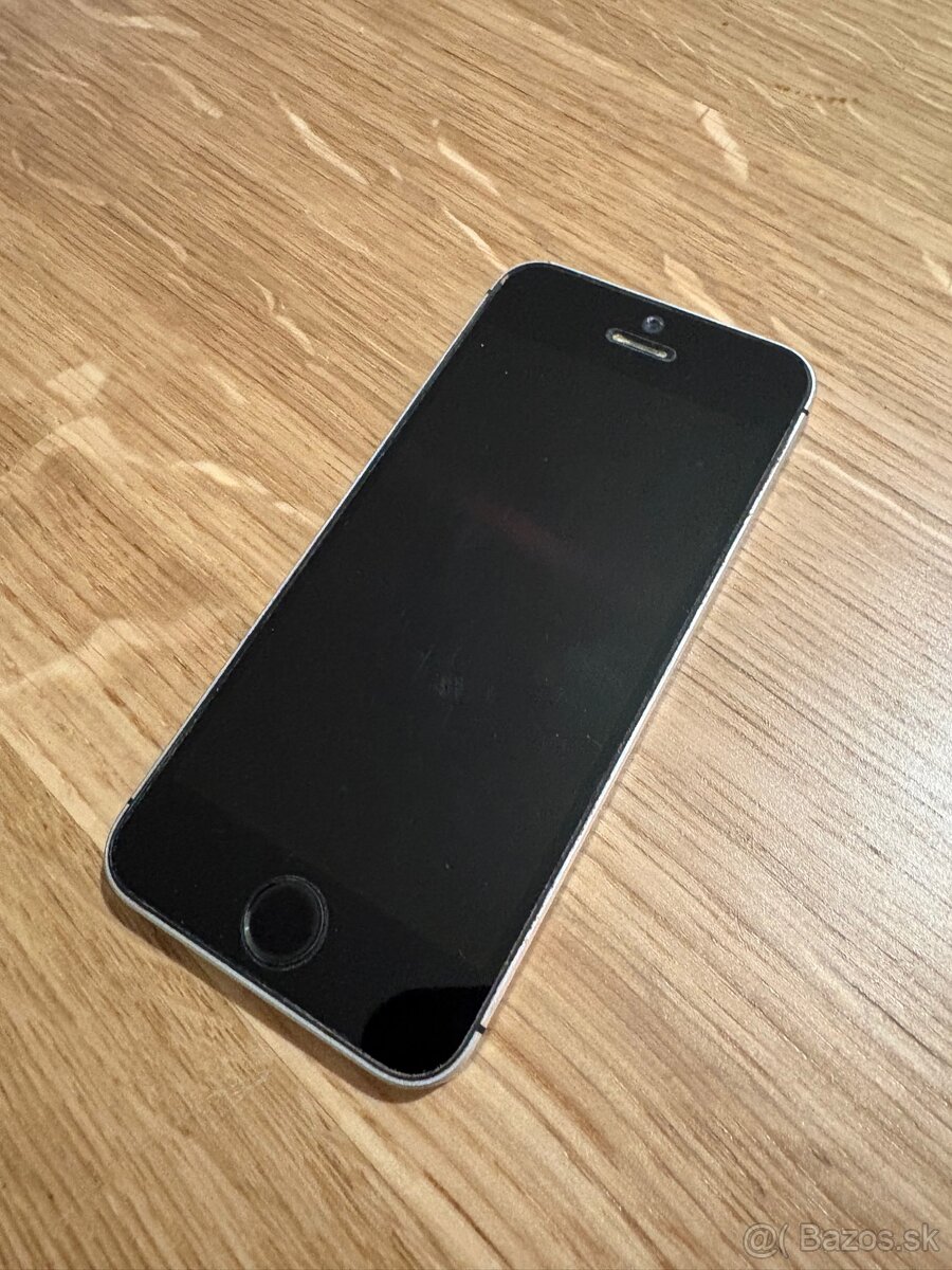 iPhone SE (1.gen) v top stave, nova baterka - 6