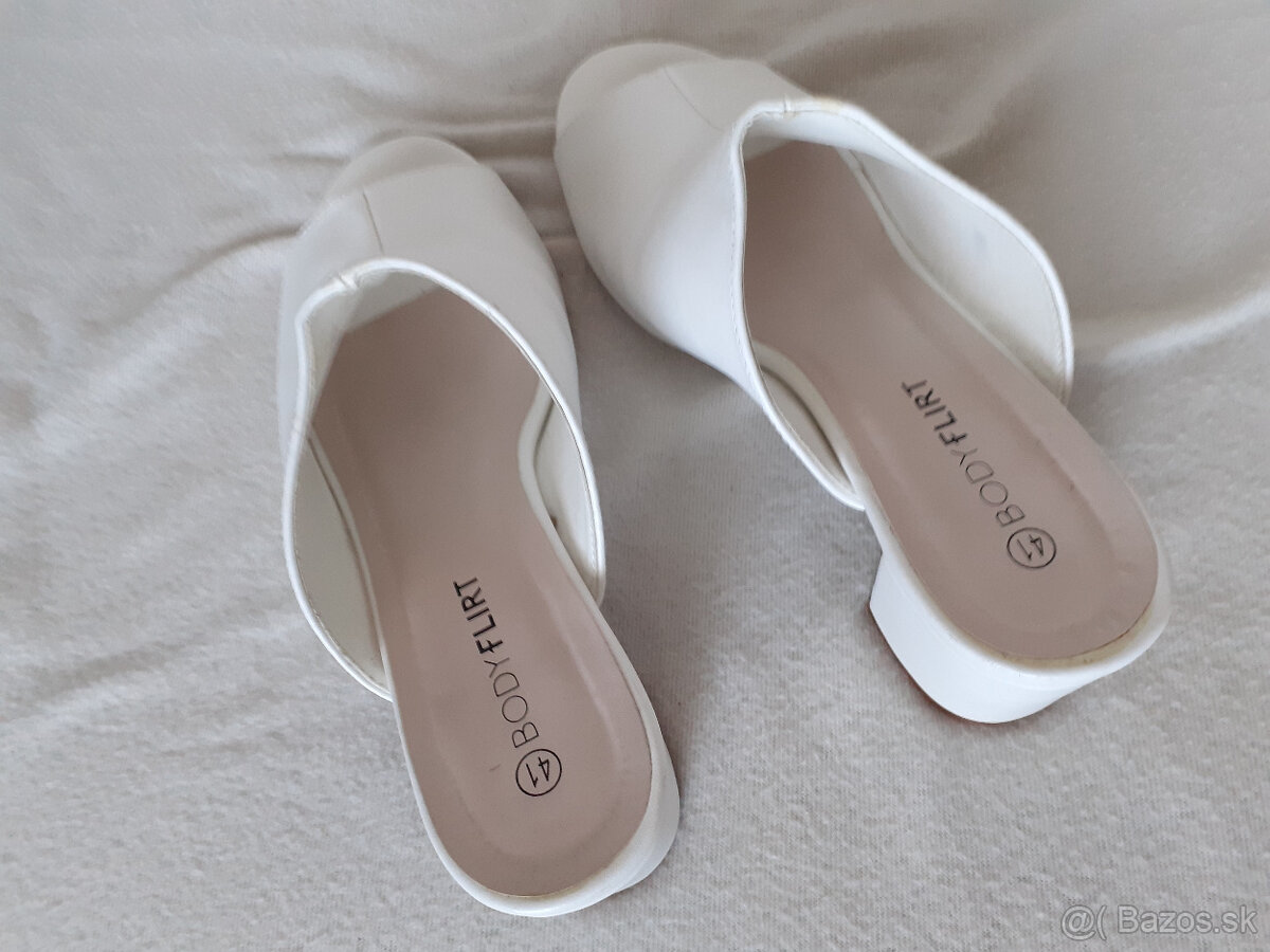 Dámske nové biele vsuvky Body Flirt č.41 - 6