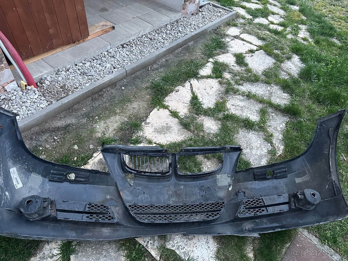 Predaj náhradných dielov na BMW e90 - 6