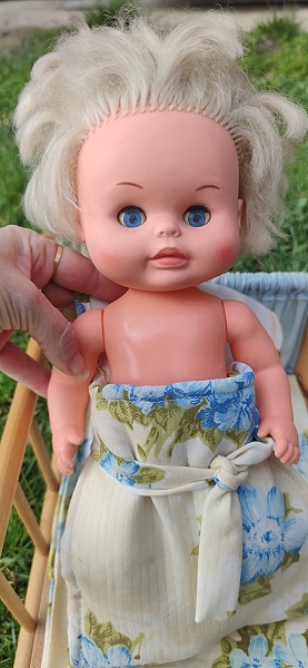 retro postielka s bábikou - 6