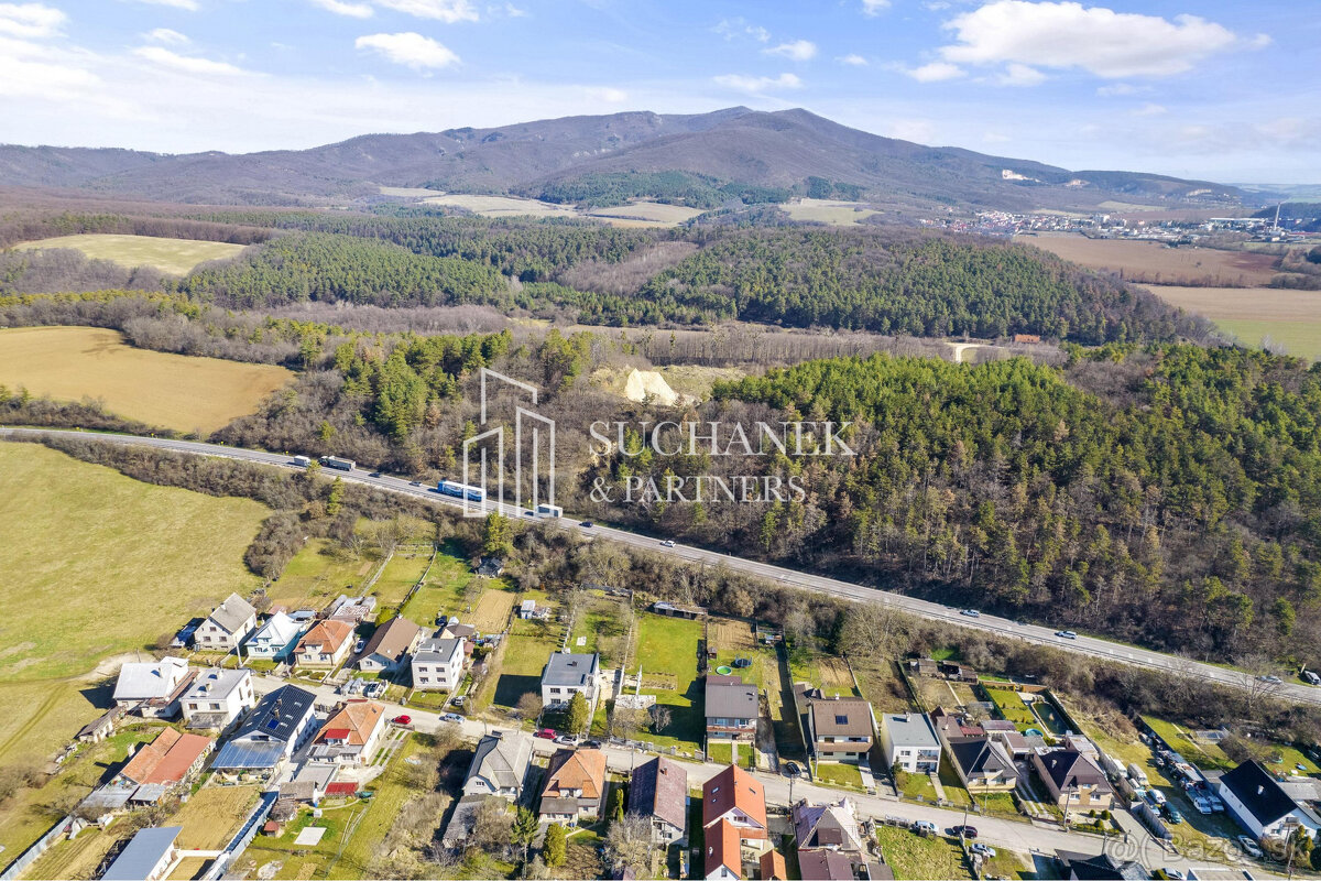 Predaj | pozemok vhodný na výstavbu rodinného domu Hradište - 6